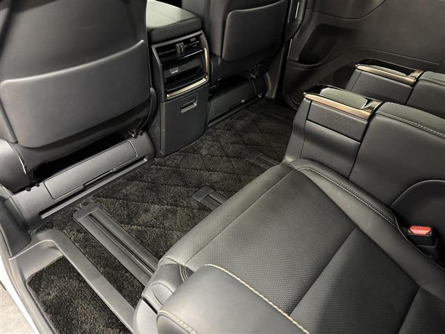 アルファード Z 14インチナビ/パノラミックビュー/ドラレコ/ETC2.0/左右独立ムーンルーフ/黒革シート/ブラインドスポットモニター/2列目冷暖シート/パワーシート/プリクラッシュセーフティ/パワーバックドア(29枚目)