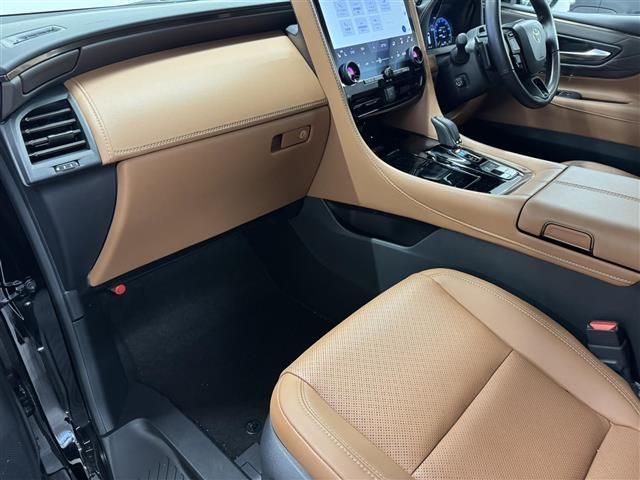 ヴェルファイアハイブリッド Z プレミア モデリスタ/後席モニター/14インチナビ/パノラミックビュー/ドラレコ/ETC2.0/ユニバーサルステップ/アドバンストパーク/左右独立ムーンルーフ/茶革/BSM/デジタルインナーミラー/衝突被害軽減(24枚目)