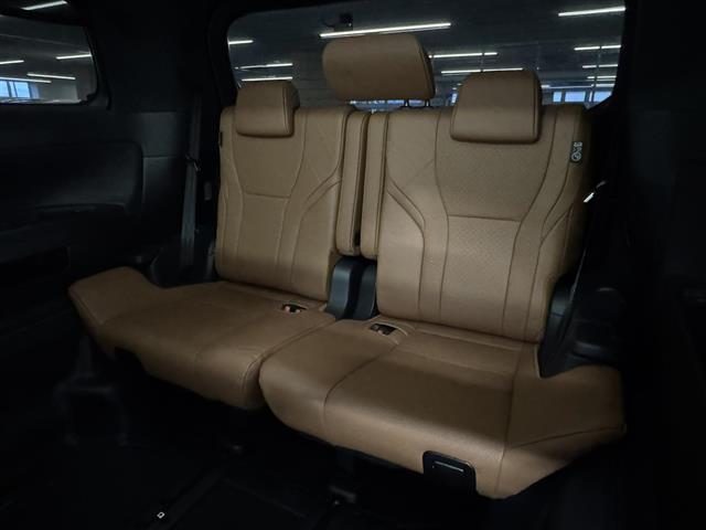 ヴェルファイアハイブリッド Z プレミア モデリスタ/後席モニター/14インチナビ/パノラミックビュー/ドラレコ/ETC2.0/ユニバーサルステップ/アドバンストパーク/左右独立ムーンルーフ/茶革/BSM/デジタルインナーミラー/衝突被害軽減(31枚目)