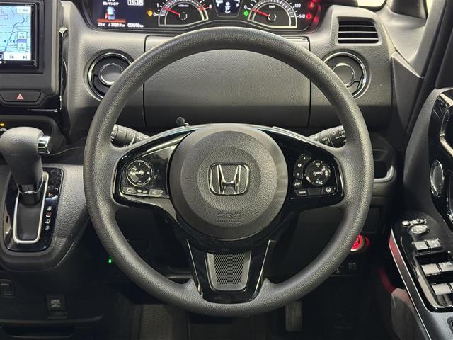 N-BOXカスタム L 片側パワースライドドア/7インチナビ/バックカメラ/ETC/ホンダセンシング/衝突軽減ブレーキ/アダプティブクルーズコントロール/パーキングセンサーシステム/シートヒーター/オートライト/LEDライト(11枚目)