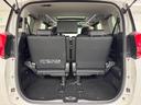 【トランク】積み込みやすくて、たっぷり積める荷室です。乗車人数と荷物の量や大きさに合わせてシートアレンジを行うことで、より機能的な使い方が可能です！
