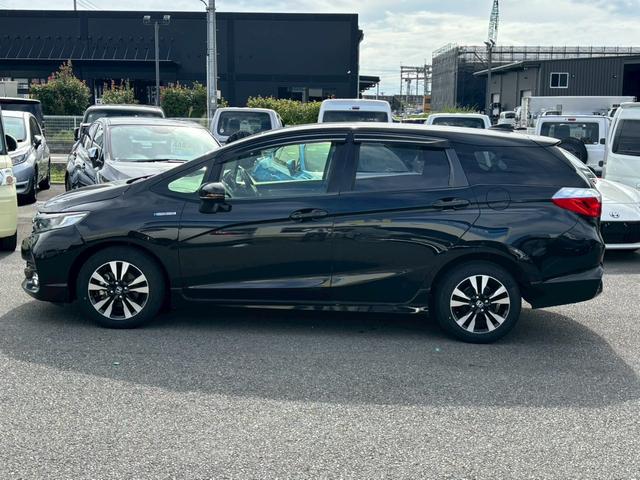 シャトル ハイブリッドX【禁煙・1オーナー・ナビ&Bカメラ&ETC】 ◆走行39,020km◆福岡仕入◆【Bluetooth対応純正SDナビ・地デジTV・DVD・CD・SD録音】LEDオートライト/純正15AW/ヒーター付ハーフレザーシート/エンジンプッシュスタート/(11枚目)