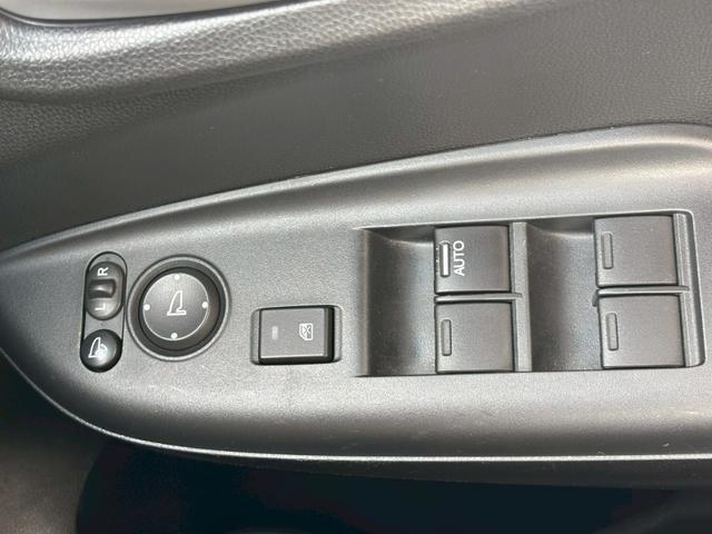 シャトル ハイブリッドX【禁煙・1オーナー・ナビ&Bカメラ&ETC】 ◆走行39,020km◆福岡仕入◆【Bluetooth対応純正SDナビ・地デジTV・DVD・CD・SD録音】LEDオートライト/純正15AW/ヒーター付ハーフレザーシート/エンジンプッシュスタート/(42枚目)