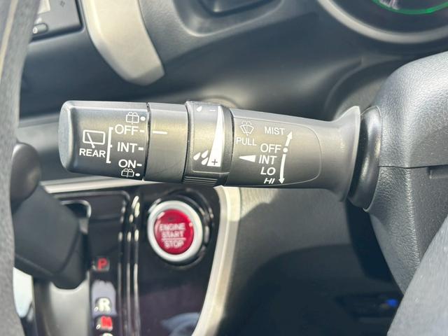 N-BOX G SSパッケージ【禁煙・両側自動スライド・ナビ&Bカメラ】 ◆あんしんパッケージ◆プラズマクラスター搭載エアコン◆運転席シートハイトアジャスター◆【Bluetooth対応純正ナビ・TV・ETC】エンジンプッシュスタート/HID/22年製DLタイヤ/純正14AW(29枚目)