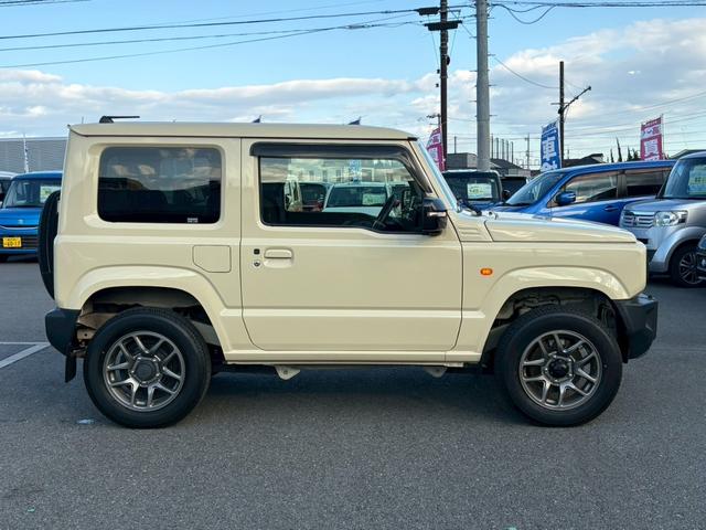 ジムニー XC【4AT・4WD・禁煙・ディスプレイオーディオ&Bカメ】 ◆ターボ◆走行15,164km◆衝突被害軽減ブレーキ◆車線逸脱警報◆【Bluetooth対応純正ディスプレイオーディオ・CD&DVD・USB】クルコン/アイスト/LEDライト/純正16AW/背面タイヤ(7枚目)
