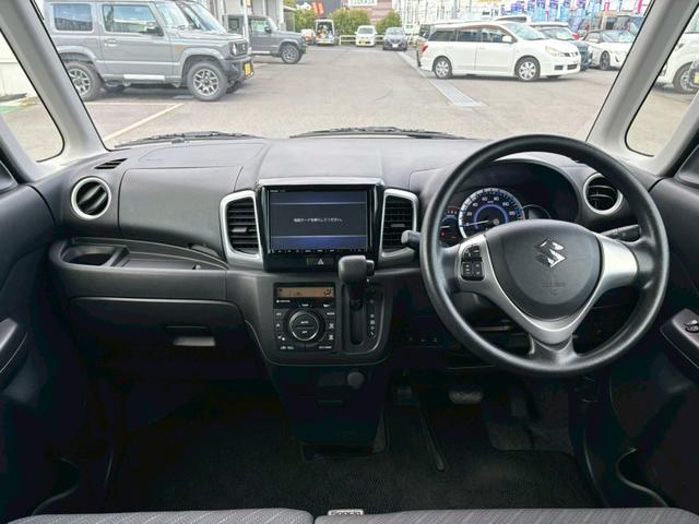 スペーシア X【禁煙・1オーナー・衝突被害軽減ブレーキ・ナビ&ドラレコ】 ◆神奈川仕入◆走行32,909km◆【Bluetooth対応純正8型ナビ・地デジTV・DVD】自動スライドドア/エンジンプッシュスタート/衝突被害軽減ブレーキ/車線逸脱警報/アイスト/シートヒーター/(4枚目)