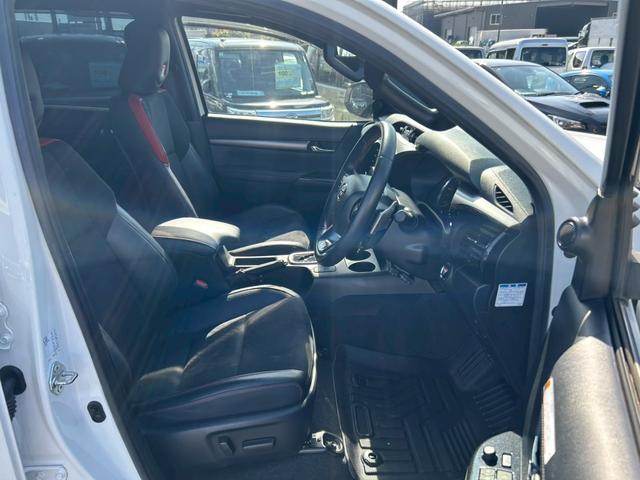 TOYOTA HILUX Z GR SPORT