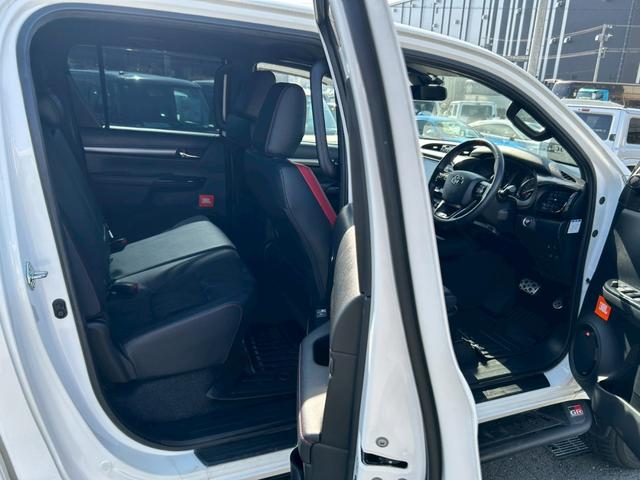 TOYOTA HILUX Z GR SPORT