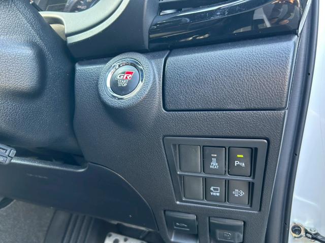 TOYOTA HILUX Z GR SPORT