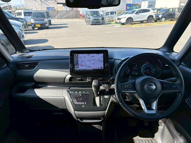 ルークス ハイウェイスターＧターボプロパイロットエディション　禁煙　◆プロパイロット◆衝突被害軽減ブレーキ◆車線逸脱警報◆【Ｂｌｕｅｔｏｏｔｈ対応９型ＳＤナビ・全方位カメラ・地デジＴＶ・ＤＶＤ・ＳＤ録音・ＥＴＣ】両側自動スライド／エンジンプッシュスタート／純正１５ＡＷ（4枚目）