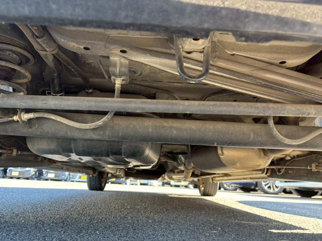 スペーシアカスタム ＸＳスマートフォン連携ナビ装着車【ナビ＆Ｂカメラ＆レーダー】　◆神奈川仕入◆タイミングチェーン◆自動スライドドア◆【Ｂｌｕｅｔｏｏｔｈ対応ナビ・ＴＶ・ＵＳＢ接続・ＡＵＸ・ＳＤ録音・Ｂカメラ】エンジンプッシュスタート／ＬＥＤルームランプ／ＨＩＤライト／純正１４ＡＷ（44枚目）