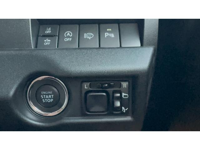 ジムニー ＸＣ【届出済未使用車・４型・４ＡＴ・４ＷＤ・クルコン】　◆走行９５ｋｍ◆和歌山仕入◆ＬＥＤオートライト＆フォグ◆ヘッドライトウォッシャー◆衝突被害軽減ブレーキ◆車線逸脱警報◆エンジンプッシュスタート◆シートヒーター◆純正１６ＡＷ◆背面タイヤ◆保証書＆記録簿（27枚目）