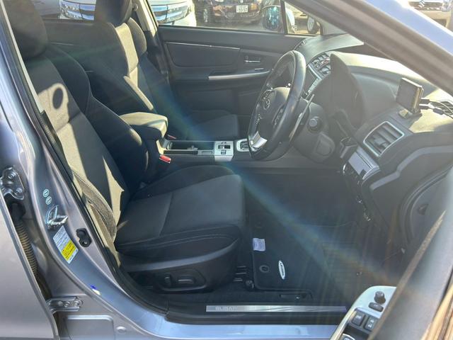 レヴォーグ 1.6GT-Sアイサイト【STIフルエアロ・禁煙1オーナー】 ◆4WD◆衝突被害軽減ブレーキ◆車線逸脱警報◆STIミラーウィンカー◆電動シート◆レーダークルーズ◆【Bluetooth対応純正ナビ・地デジTV・DVD・Bカメラ・ETC・ドラレコ】純正18AW/(13枚目)