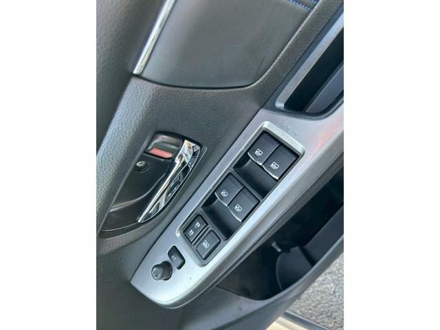 レヴォーグ 1.6GT-Sアイサイト【STIフルエアロ・禁煙1オーナー】 ◆4WD◆衝突被害軽減ブレーキ◆車線逸脱警報◆STIミラーウィンカー◆電動シート◆レーダークルーズ◆【Bluetooth対応純正ナビ・地デジTV・DVD・Bカメラ・ETC・ドラレコ】純正18AW/(28枚目)