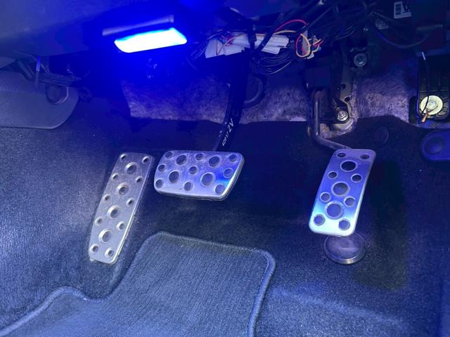 レヴォーグ 1.6GT-Sアイサイト【STIフルエアロ・禁煙1オーナー】 ◆4WD◆衝突被害軽減ブレーキ◆車線逸脱警報◆STIミラーウィンカー◆電動シート◆レーダークルーズ◆【Bluetooth対応純正ナビ・地デジTV・DVD・Bカメラ・ETC・ドラレコ】純正18AW/(42枚目)