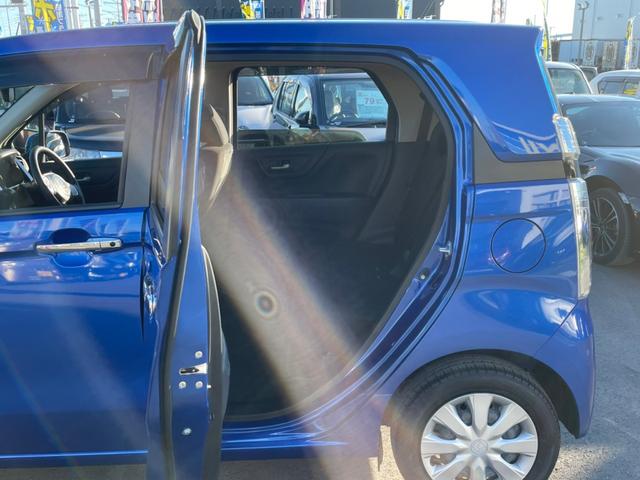 G・Lパッケージ 禁煙車 ワンオーナー 衝突軽減システム 純正ナビ フルセグ CD DVD BLUETOOTH ETC バックカメラ プッシュスタート スマートキー オートエアコン ミラーウィンカー 保証書 取扱説明書(15枚目)
