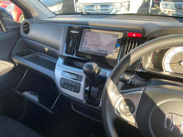 G・Lパッケージ 禁煙車 ワンオーナー 衝突軽減システム 純正ナビ フルセグ CD DVD BLUETOOTH ETC バックカメラ プッシュスタート スマートキー オートエアコン ミラーウィンカー 保証書 取扱説明書(21枚目)