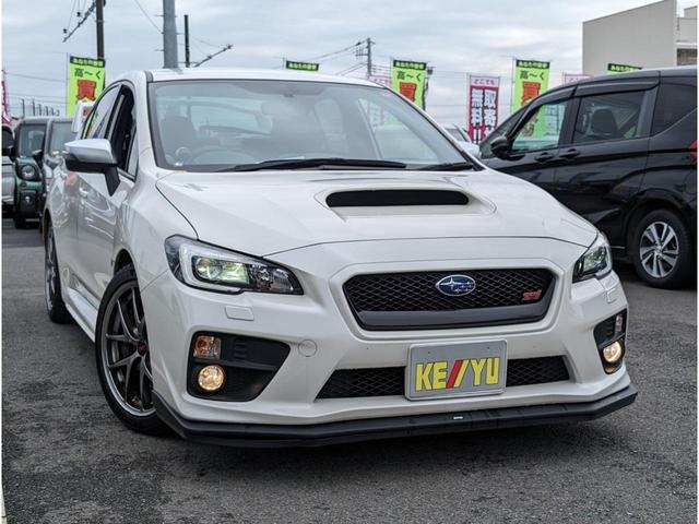 ＳＴＩ　タイプＳ　禁煙・１オーナー・６ＭＴ・ＳＴＩブレンボキャリパー・ＳＴＩ純正アルミ・大型リアウィング・ビルシュタインショック・油圧計・赤黒レザーシート・Ｂｌｕｅｔｏｏｔｈ対応純正ＳＤナビ・(10枚目)