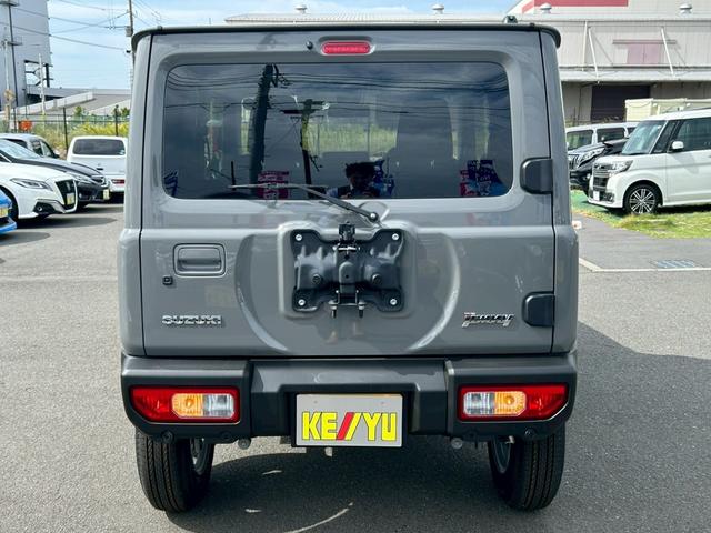 ジムニー ＸＣ【届出済未使用車・４型・５速マニュアル・４ＷＤターボ】　デュアルセンサーブレーキサポート　パーキングセンサー　シートヒーター　クルーズコントロール　ヒルディセントコントロール　ハイビームアシスト　ＬＥＤライト　ライトウォッシャー　純正１６ＡＷ　スマートキー（9枚目）