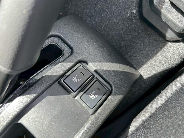 ジムニー ＸＣ【届出済未使用車・４型・５速マニュアル・４ＷＤターボ】　デュアルセンサーブレーキサポート　パーキングセンサー　シートヒーター　クルーズコントロール　ヒルディセントコントロール　ハイビームアシスト　ＬＥＤライト　ライトウォッシャー　純正１６ＡＷ　スマートキー（26枚目）