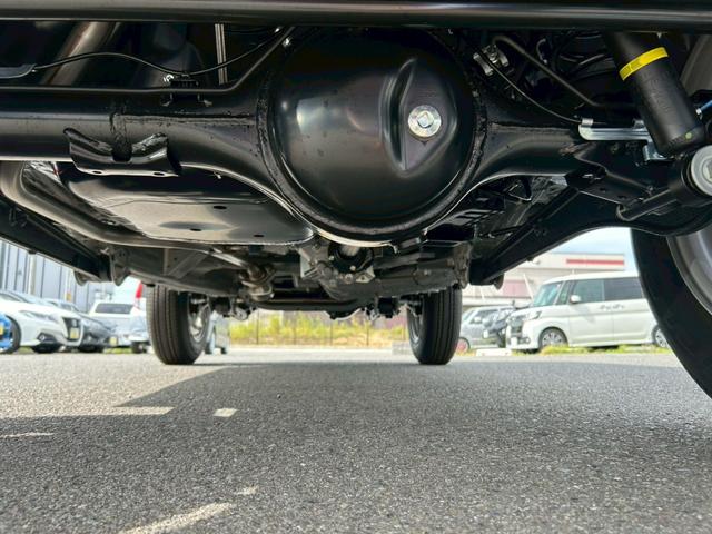 ジムニー ＸＣ【届出済未使用車・４型・５速マニュアル・４ＷＤターボ】　デュアルセンサーブレーキサポート　パーキングセンサー　シートヒーター　クルーズコントロール　ヒルディセントコントロール　ハイビームアシスト　ＬＥＤライト　ライトウォッシャー　純正１６ＡＷ　スマートキー（37枚目）