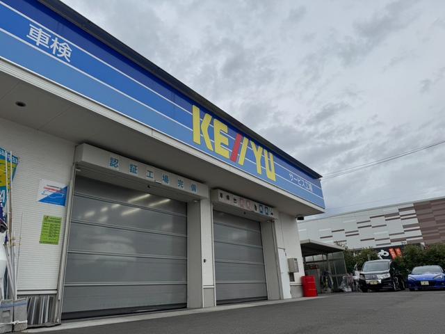 ジムニー ＸＣ【届出済未使用車・４型・５速マニュアル・４ＷＤターボ】　デュアルセンサーブレーキサポート　パーキングセンサー　シートヒーター　クルーズコントロール　ヒルディセントコントロール　ハイビームアシスト　ＬＥＤライト　ライトウォッシャー　純正１６ＡＷ　スマートキー（65枚目）