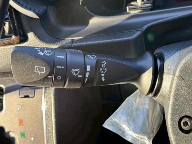 ハイエースバン スーパーＧＬダークプライムＩＩ【１オーナー・軽油ターボ】　◆神奈川仕入◆ＣＲＳカスタム◆ベットキット◆黒革調シートカバー◆スモーク加工◆デジタルインナーミラー◆【アルパイン製１１型ナビ・地デジＴＶ・バックカメラ・ＥＴＣ・ドラレコ・ＨＤＭＩ】社外１７ＡＷ／（31枚目）