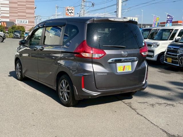 フリード G・ホンダセンシング【禁煙・スタットレス車載・ナビ&Bカメ】 ◆神奈川仕入◆衝突被害軽減ブレーキ◆車線逸脱警報◆両側自動スライド◆【Bluetooth対応純正SDナビ・地デジTV・DVD・SD録音・ETC】レーダークルーズ/社外15AW/アイドリングSTOP/(10枚目)