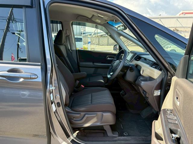 フリード G・ホンダセンシング【禁煙・スタットレス車載・ナビ&Bカメ】 ◆神奈川仕入◆衝突被害軽減ブレーキ◆車線逸脱警報◆両側自動スライド◆【Bluetooth対応純正SDナビ・地デジTV・DVD・SD録音・ETC】レーダークルーズ/社外15AW/アイドリングSTOP/(13枚目)