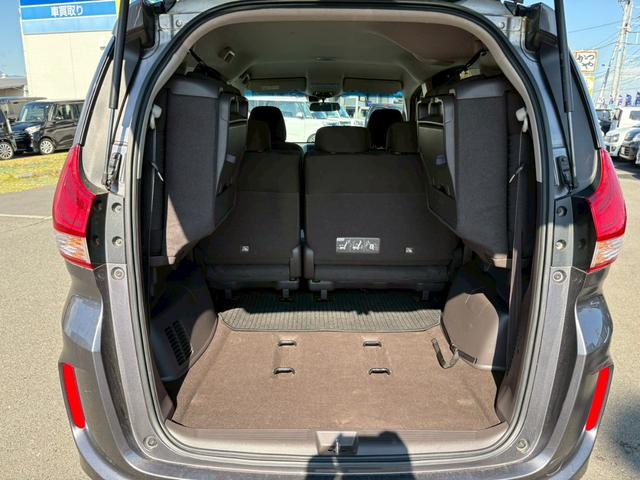 フリード G・ホンダセンシング【禁煙・スタットレス車載・ナビ&Bカメ】 ◆神奈川仕入◆衝突被害軽減ブレーキ◆車線逸脱警報◆両側自動スライド◆【Bluetooth対応純正SDナビ・地デジTV・DVD・SD録音・ETC】レーダークルーズ/社外15AW/アイドリングSTOP/(24枚目)