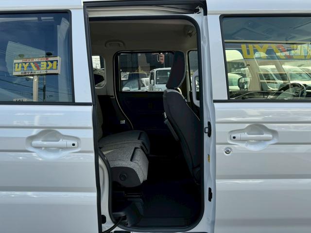 スペーシア ハイブリッドＸセーフティ＋パッケージ【全方位カメラ対応ナビ】　◆届出済未使用車◆衝突被害軽減ブレーキ◆車線逸脱警報◆ＬＥＤオートライト◆シートヒーター◆オットマン◆【Ｂｌｕｅｔｏｏｔｈ対応純正９型ナビ地デジＴＶ・ＵＳＢ】レーダークルーズ／両側自動スライドドア／（15枚目）