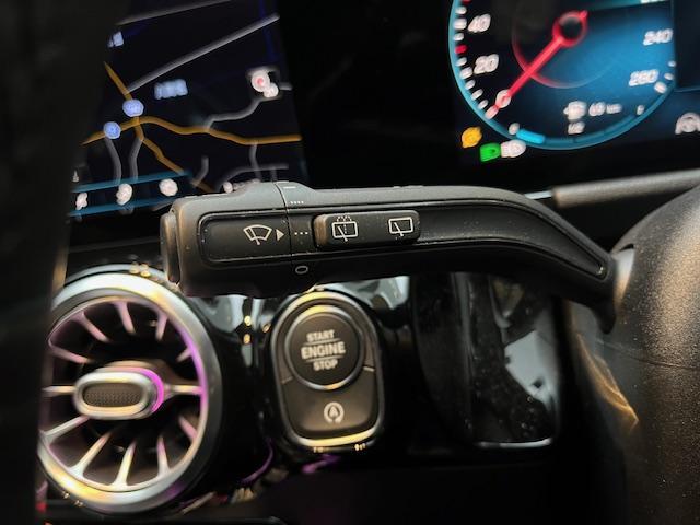 ＧＬＡ３５　４マチック　レーダーセーフティパッケージ　３６０°カメラシステム　ＬＥＤリアコンビネーションランプ　メモリー付フルパワーシート　ナビゲーションパッケージ　アンビエントライト（６４色）　マルチビームＬＥＤヘッドライ(13枚目)