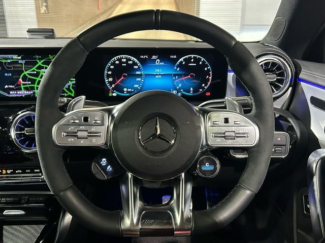 ＣＬＡ３５　４マチック　ＡＭＧアドバンスドパッケージ　３６０°カメラシステム　ブランドロゴプロジェクターライト　ヘッドアップディスプレイ　ＡＭＧパフォーマンスパッケージ　ＡＭＧＲＩＤＥＣＯＮＴＲＯＬサスペンション　ＡＭＧパフ(10枚目)