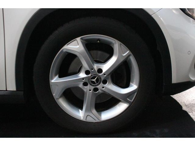 ＧＬＡクラス ＧＬＡ２２０　４マチック　レーダーセーフティパッケージ　プレミアムパッケージ　メモリー付フルパワーシート　アンビエントライト　ｈａｒｍａｎ／ｋａｒｄｏｎロジック７サラウンドサウンドシステム　パノラミックスライディングルーフ　本（30枚目）