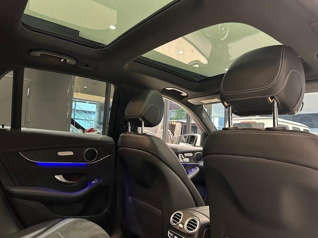 ＧＬＣ ＧＬＣ３００　４マチック　ＡＭＧライン　認定中古車保証２年　ＡＭＧライン　パノラミックスライディングルーフ　レーダーセーフティーパッケージ　３６０°カメラシステム　アンビエントライト６４色　キーレスゴー　シートヒーター　ＥＣＯスタートストッ（9枚目）