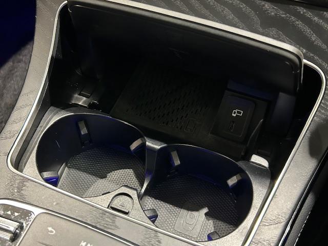 ＧＬＣ ＧＬＣ３００　４マチック　ＡＭＧライン　認定中古車保証２年　ＡＭＧライン　パノラミックスライディングルーフ　レーダーセーフティーパッケージ　３６０°カメラシステム　アンビエントライト６４色　キーレスゴー　シートヒーター　ＥＣＯスタートストッ（30枚目）