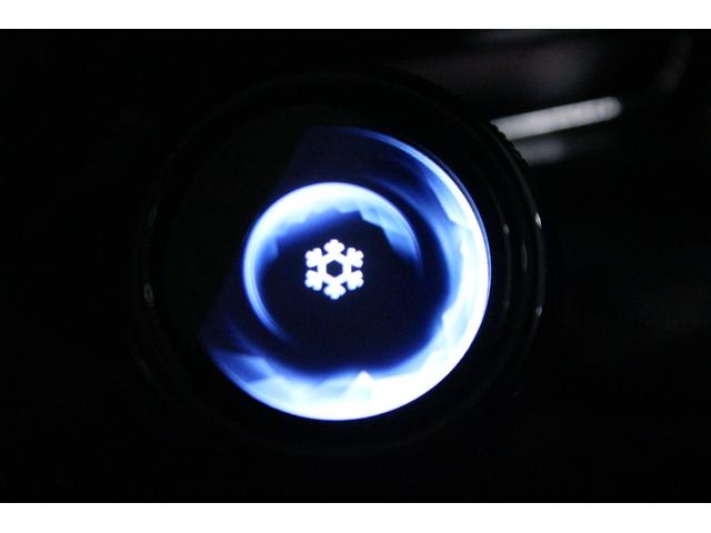 GLB GLB35 4マチック 新車保証継承 ヘッドアップディスプレイ 本革シート パノラミックスライディングルーフ レーダーセーフティーパッケージ MBUX 360度カメラ シートヒーター ブルメスターサウンドシステム(14枚目)