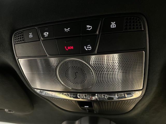 Ｇクラス Ｇ４００ｄ　ＡＭＧライン　Ｐｒｏｆｅｓｓｉｏｎａｌ　Ｅｄｉｔｉｏｎ　ナッパレザーシート　プロフェッショナルルーフラック／ラダー／タイヤホルダー　ブルメスターサラウンドシステム　ナイトパッケージ　シートヒーター　シートベンチレー（35枚目）