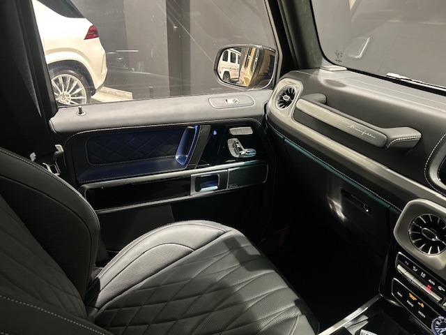 Ｇクラス Ｇ４００ｄ　ＡＭＧライン　Ｐｒｏｆｅｓｓｉｏｎａｌ　Ｅｄｉｔｉｏｎ　ナッパレザーシート　プロフェッショナルルーフラック／ラダー／タイヤホルダー　ブルメスターサラウンドシステム　ナイトパッケージ　シートヒーター　シートベンチレー（38枚目）
