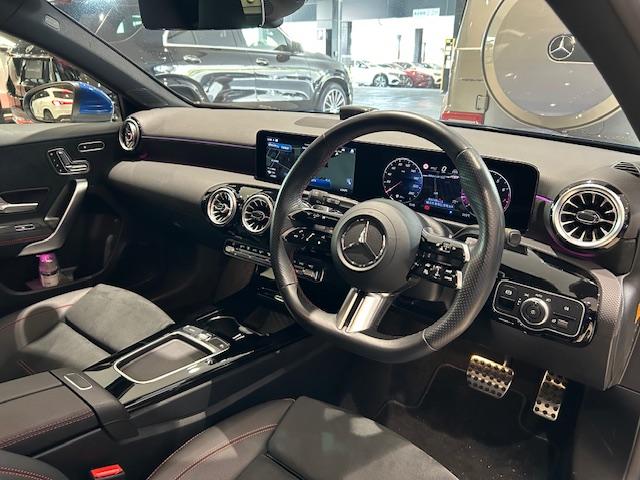 Ａクラス Ａ１８０　ＡＭＧラインパッケージ　弊社デモカーアップ　認定中古車保証２年　ＡＭＧラインパッケージ　ナビゲーションパッケージ　レーダーセーフティーパッケージ　リアビューカメラ　デジタルコックピットディスプレイ　キーレスゴー（5枚目）