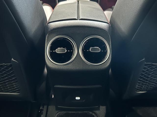 Ａクラス Ａ１８０　ＡＭＧラインパッケージ　弊社デモカーアップ　認定中古車保証２年　ＡＭＧラインパッケージ　ナビゲーションパッケージ　レーダーセーフティーパッケージ　リアビューカメラ　デジタルコックピットディスプレイ　キーレスゴー（15枚目）