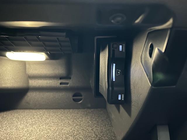 Ａクラス Ａ１８０　ＡＭＧラインパッケージ　弊社デモカーアップ　認定中古車保証２年　ＡＭＧラインパッケージ　ナビゲーションパッケージ　レーダーセーフティーパッケージ　リアビューカメラ　デジタルコックピットディスプレイ　キーレスゴー（33枚目）