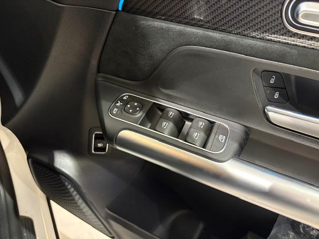 ＧＬＡクラス ＧＬＡ２００ｄ　４マチック　ＡＭＧラインパッケージ　認定中古車保証２年　ＡＭＧラインパッケージ　レーダーセーフティーパッケージ　３６０°カメラシステム　アンビエントライト　シートヒーター　メモリー付きパワーシート　キーレスゴー　ワイヤレスチャージング（15枚目）