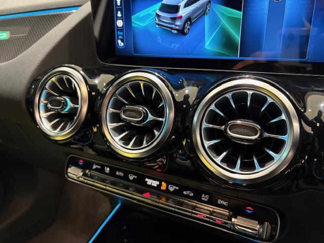 ＧＬＡクラス ＧＬＡ２００ｄ　４マチック　ＡＭＧラインパッケージ　認定中古車保証２年　ＡＭＧラインパッケージ　レーダーセーフティーパッケージ　３６０°カメラシステム　アンビエントライト　シートヒーター　メモリー付きパワーシート　キーレスゴー　ワイヤレスチャージング（24枚目）