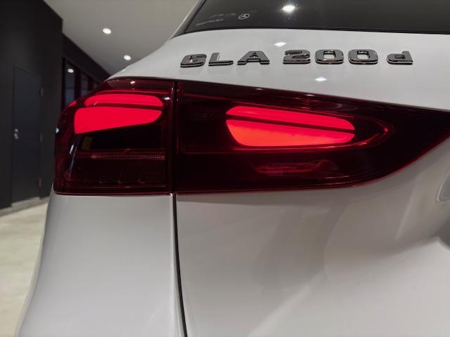 ＧＬＡクラス ＧＬＡ２００ｄ　４マチック　ＡＭＧラインパッケージ　認定中古車保証２年　ＡＭＧラインパッケージ　レーダーセーフティーパッケージ　３６０°カメラシステム　アンビエントライト　シートヒーター　メモリー付きパワーシート　キーレスゴー　ワイヤレスチャージング（36枚目）