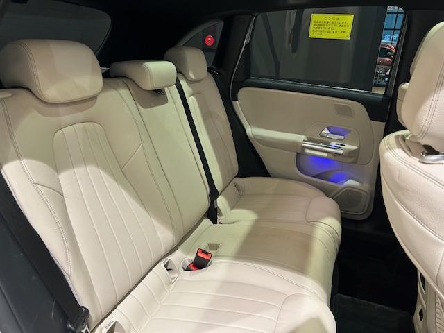 Ｂクラス Ｂ２００ｄ　認定中古車　パノラミックスライディングルーフ　本革シート　　アンビエントライト６４色　メモリー付きパワーシート　自動再発進機能　歩行者／飛び出し検知機能　レーンキープアシスト　ブラインドスポットアシス（11枚目）