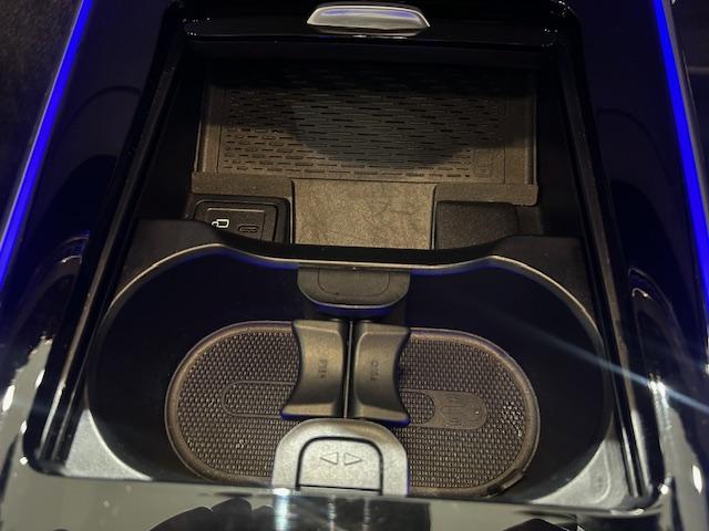 Ｂクラス Ｂ２００ｄ　認定中古車　パノラミックスライディングルーフ　本革シート　　アンビエントライト６４色　メモリー付きパワーシート　自動再発進機能　歩行者／飛び出し検知機能　レーンキープアシスト　ブラインドスポットアシス（17枚目）