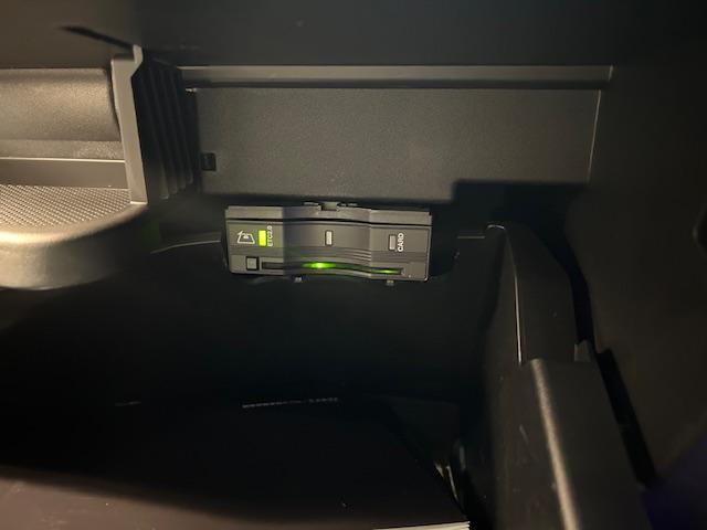 Ｂクラス Ｂ２００ｄ　認定中古車　パノラミックスライディングルーフ　本革シート　　アンビエントライト６４色　メモリー付きパワーシート　自動再発進機能　歩行者／飛び出し検知機能　レーンキープアシスト　ブラインドスポットアシス（38枚目）