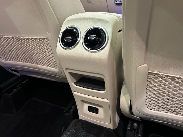 Ｂクラス Ｂ２００ｄ　認定中古車　パノラミックスライディングルーフ　本革シート　　アンビエントライト６４色　メモリー付きパワーシート　自動再発進機能　歩行者／飛び出し検知機能　レーンキープアシスト　ブラインドスポットアシス（41枚目）