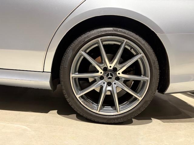 Eクラス E300 スポーツ 認定中古車 360°カメラシステム パノラミックスライディングルーフ ヘッドアップディスプレイ 本革シート Blumesterサラウンド エアバランスパッケージ メモリー付きパワーシート(9枚目)